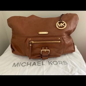 MK Leather Purse W/Dust Bag!